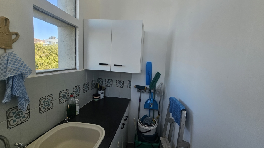 3 Bedroom Property for Sale in Wavecrest Eastern Cape